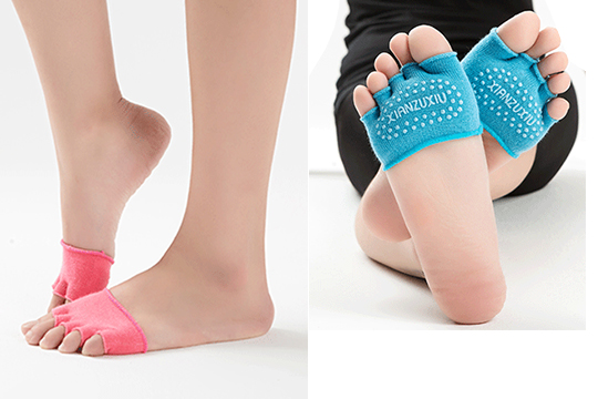 YOGA SOCKS 