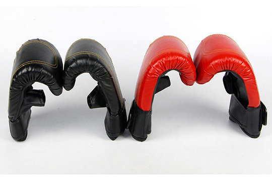 BOXING GLOVES   
